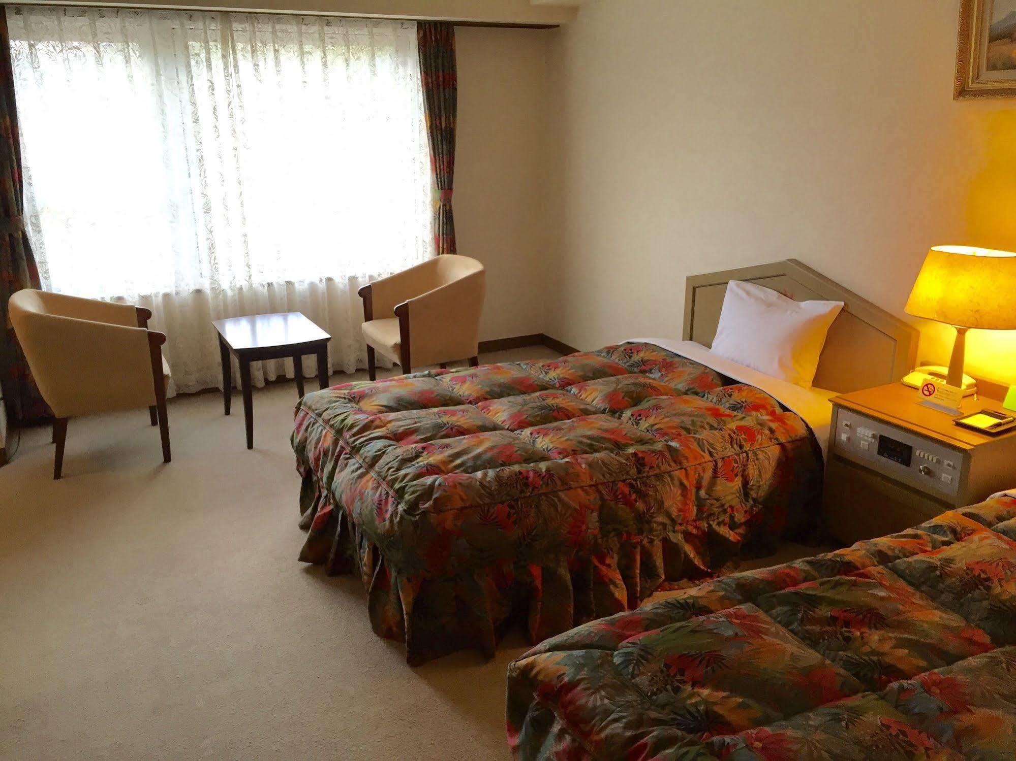 Breezbay Hotel & Resort Gero Eksteriør billede