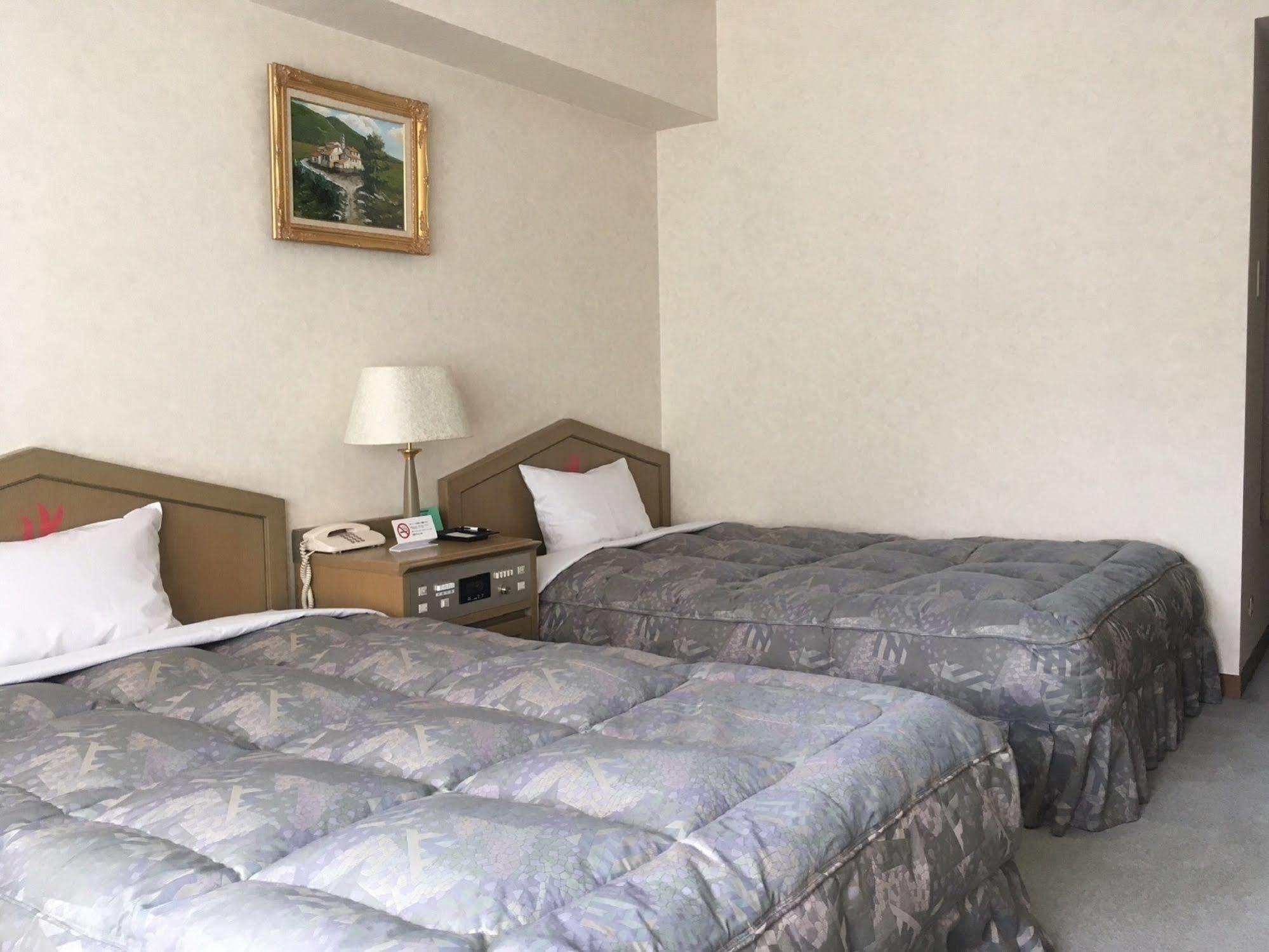 Breezbay Hotel & Resort Gero Eksteriør billede